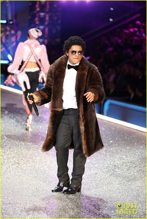 bruno mars at victoria secret.